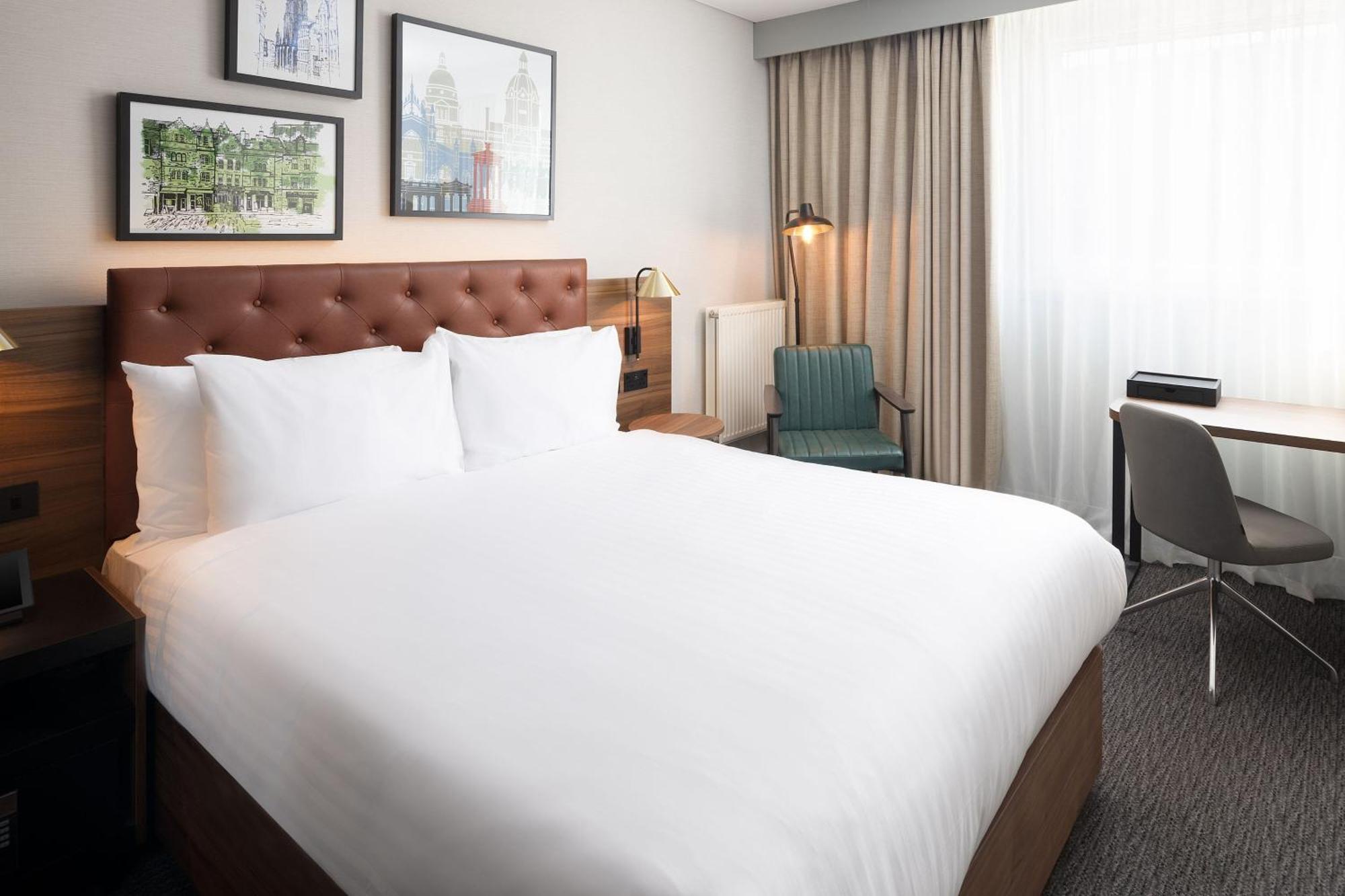 Four Points By Sheraton Edinburgh Exterior photo