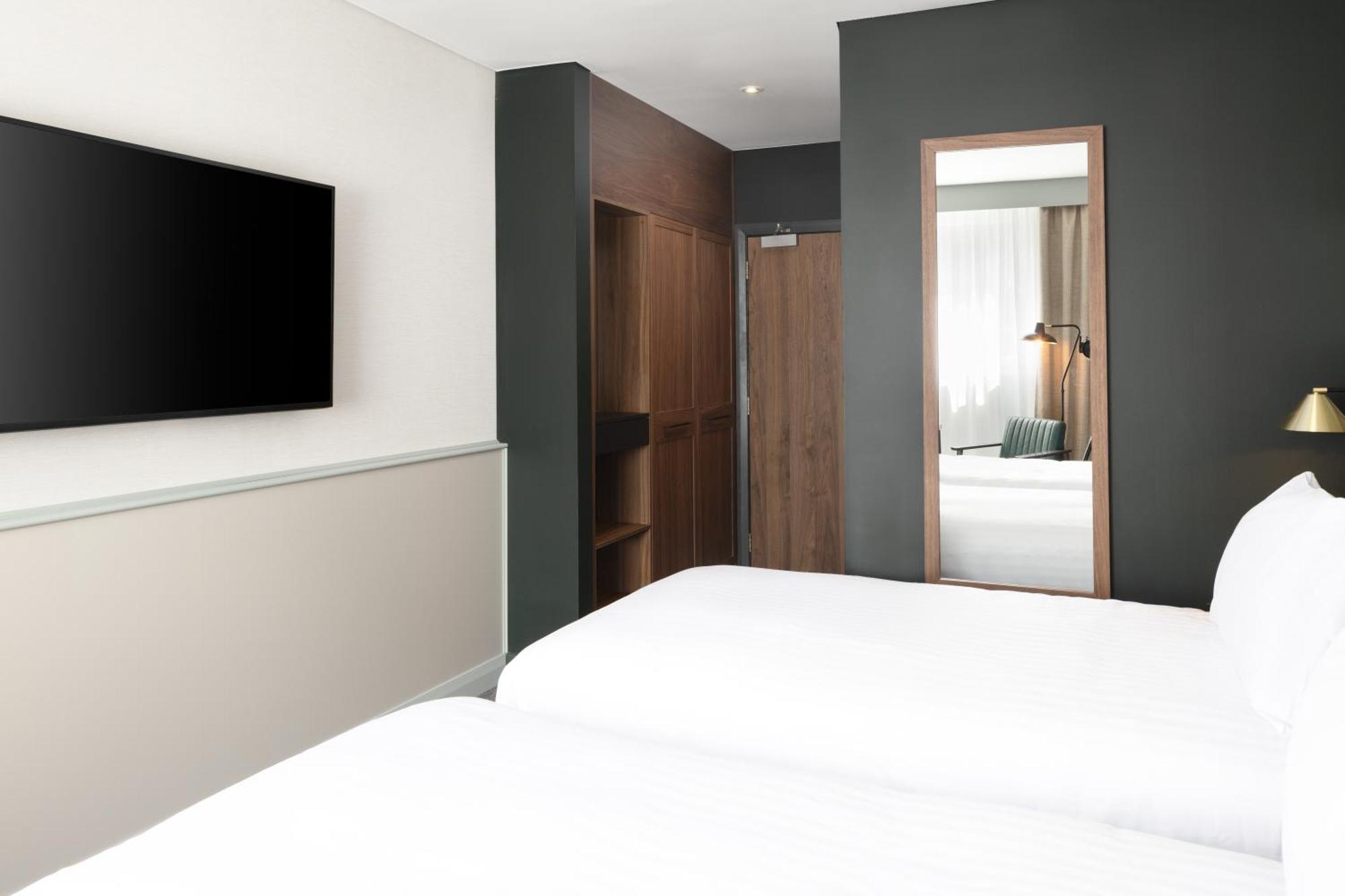 Four Points By Sheraton Edinburgh Exterior photo